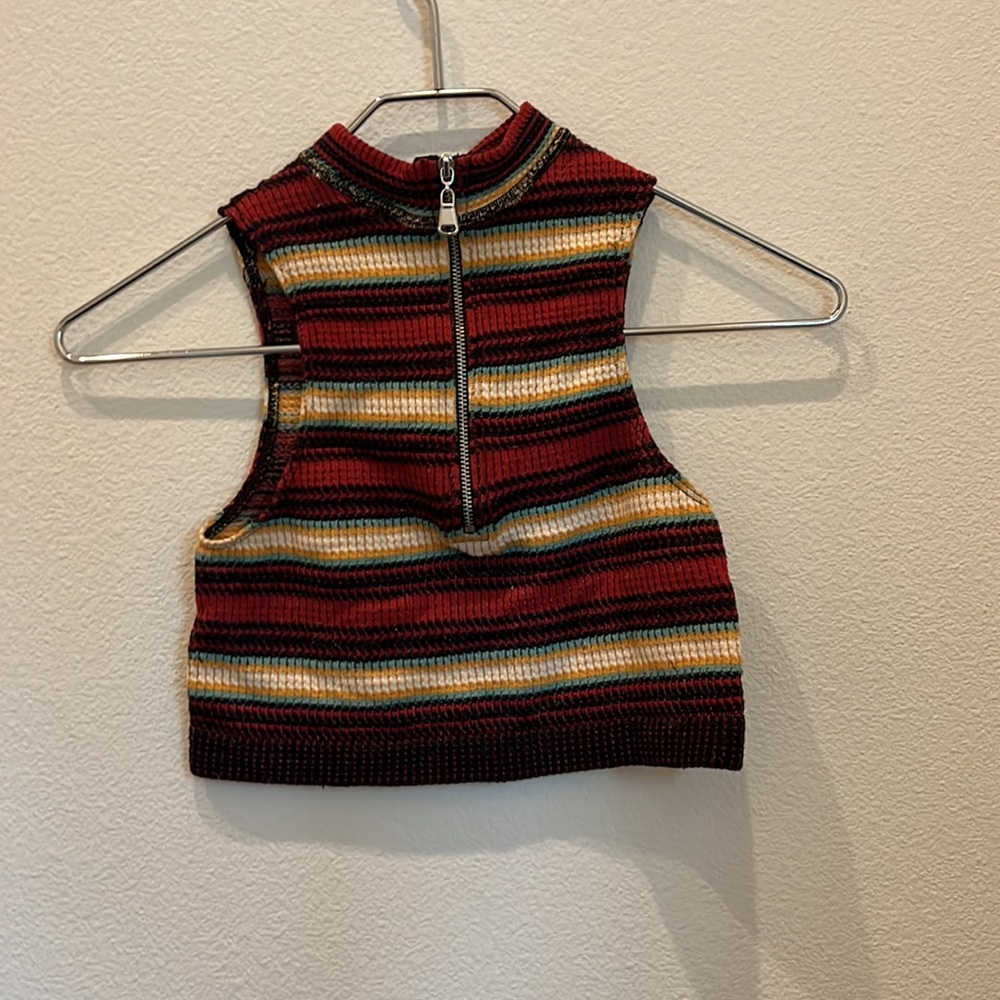 Urban Outfitters Zip Up Crop Top Size Medium